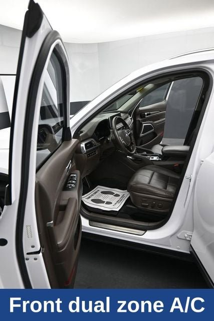 Used 2021 Kia Telluride SX w/ Towing Package FWD image 16