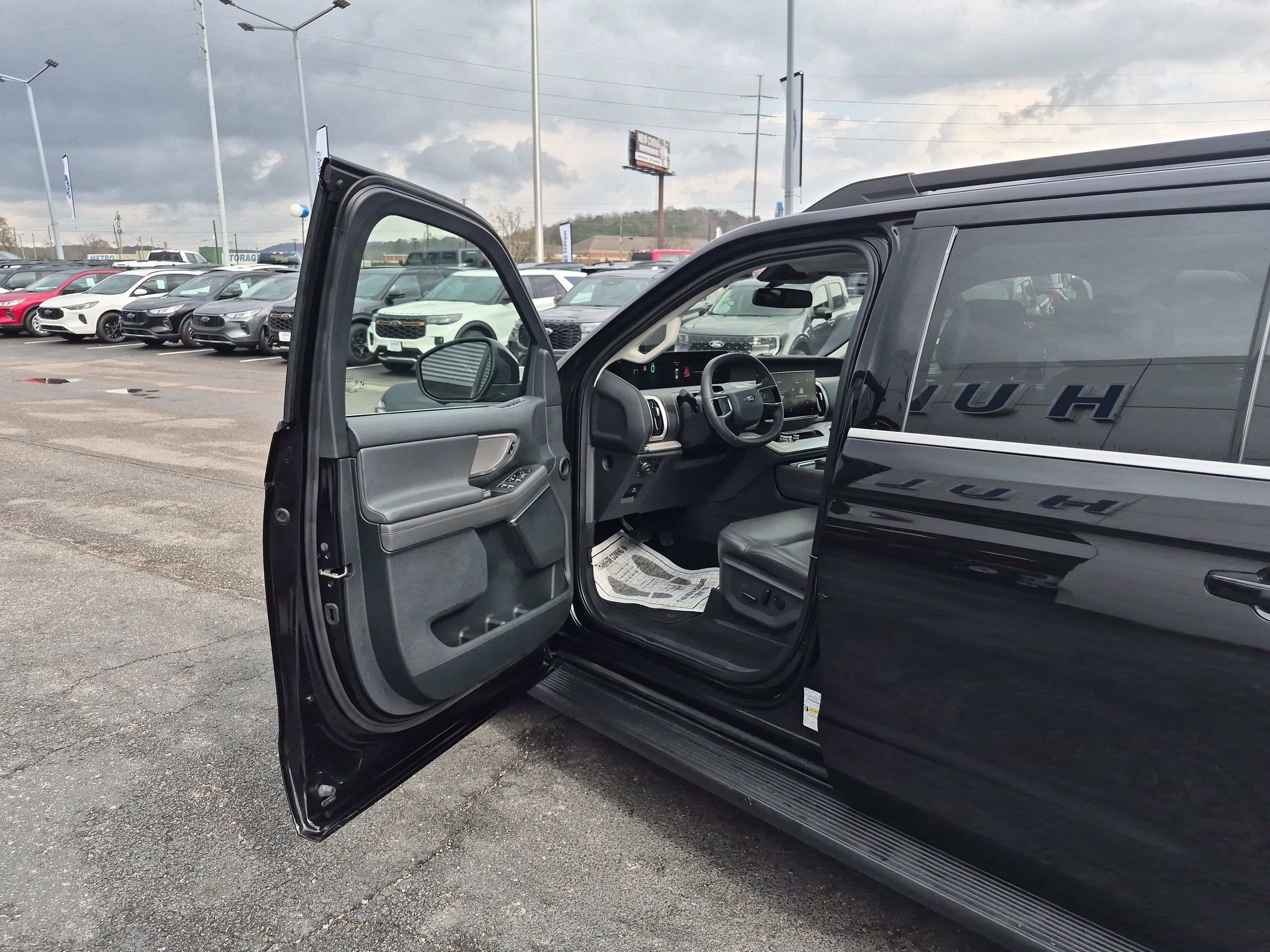 Certified 2025 Ford Expedition Max Active image 10