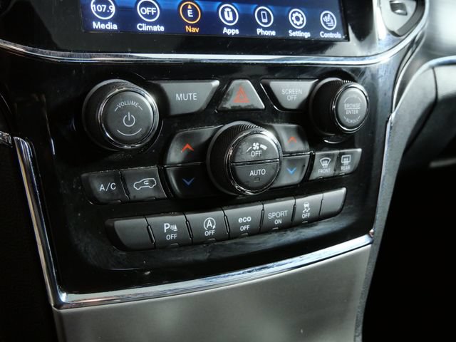 Used 2021 Jeep Grand Cherokee Limited w/ Premium Lighting Group AWD/4WD image 21