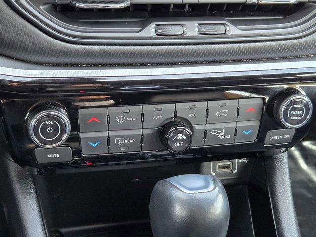 Used 2023 Jeep Compass Trailhawk image 16