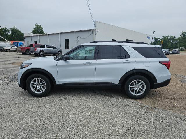 Certified 2026 Ford Explorer Active w/ Active Comfort Package RWD image 8