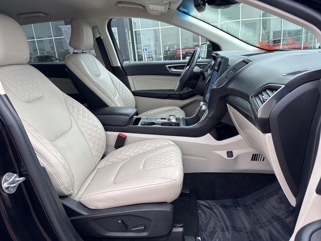 Certified 2024 Ford Edge Titanium image 27