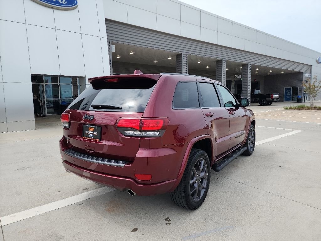 Used 2021 Jeep Grand Cherokee Limited AWD/4WD image 3