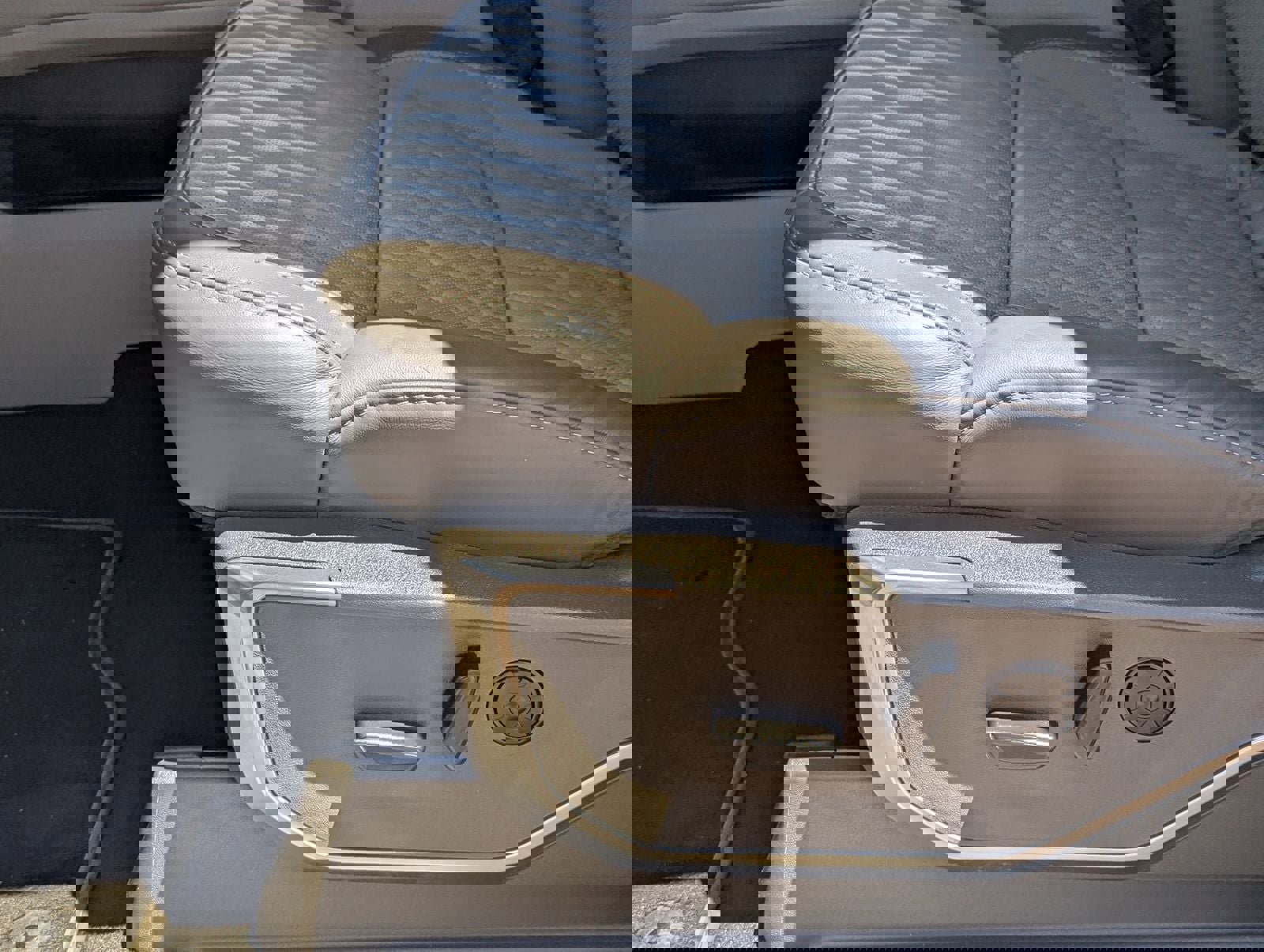 Certified 2026 Ford F250 Platinum w/ Platinum Plus Package AWD/4WD image 20