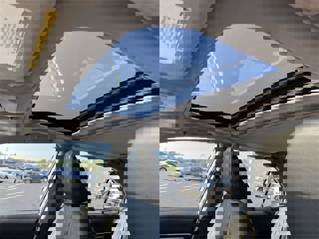 Used 2024 Toyota Camry SE image 21