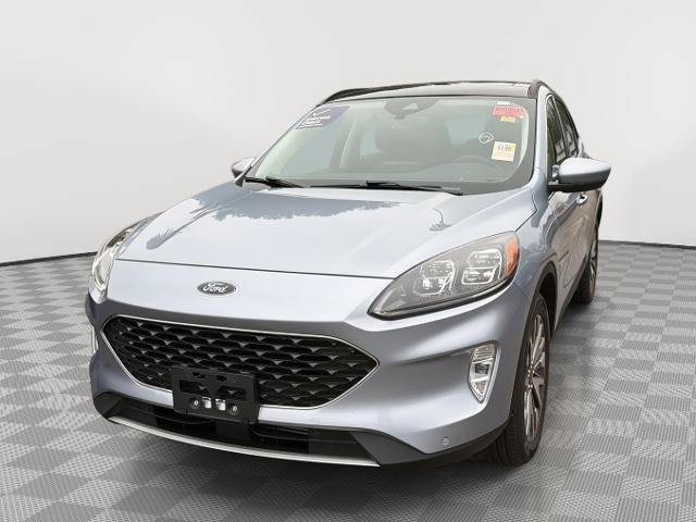 Certified 2022 Ford Escape Titanium w/ Class II Trailer Tow Package AWD/4WD image 2