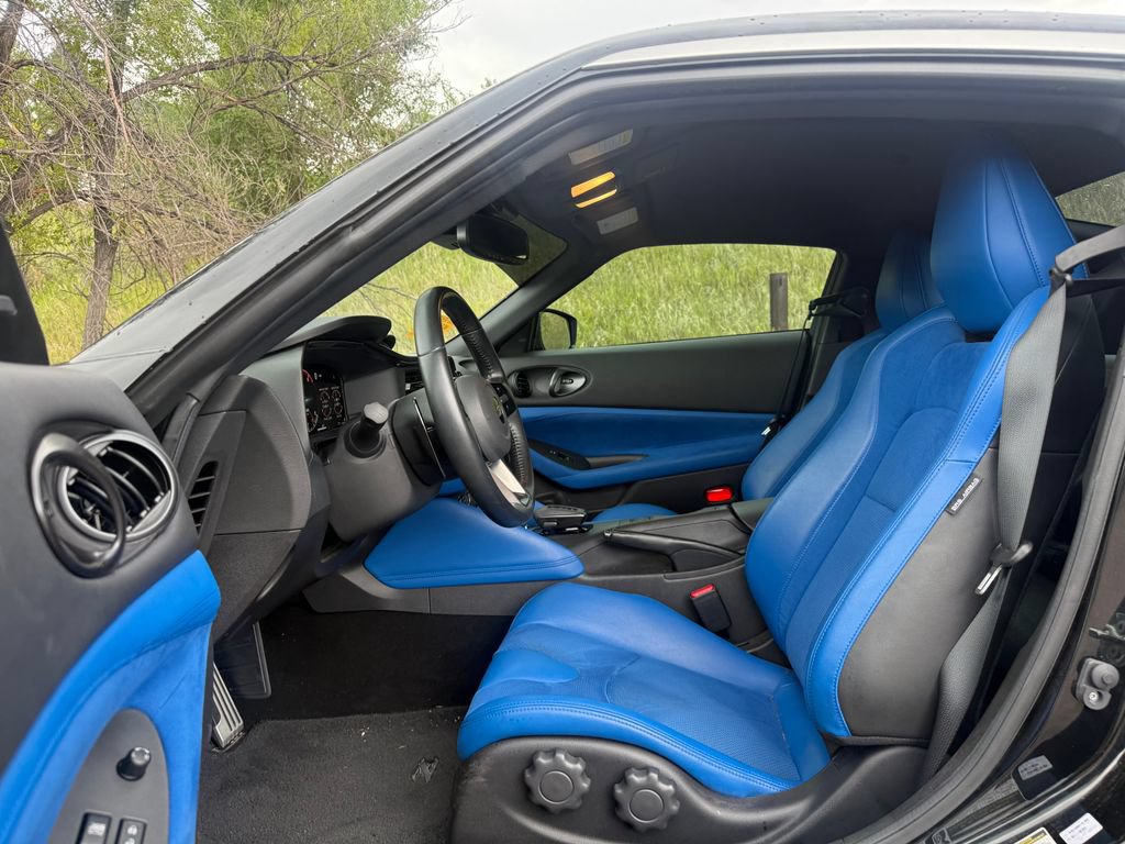Used 2024 Nissan Z Performance w/ Floor Mat Package RWD image 12