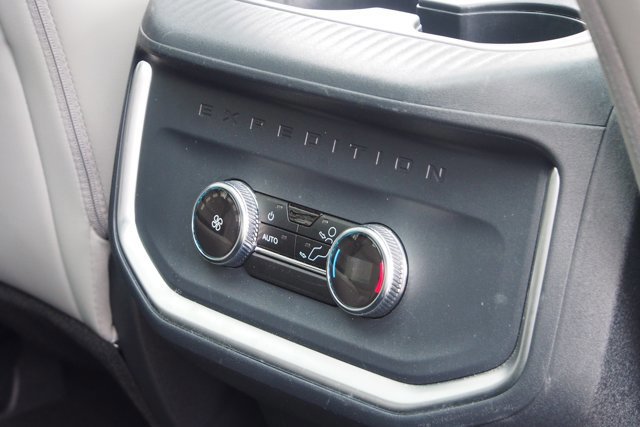 Certified 2025 Ford Expedition Active image 15