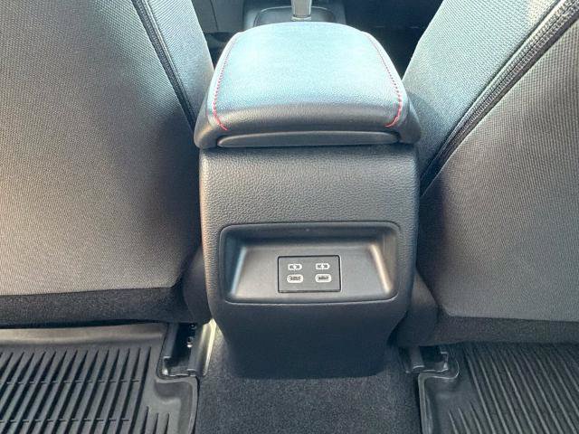 Used 2025 Toyota Corolla SE w/ SE Premium Package AWD/4WD image 19