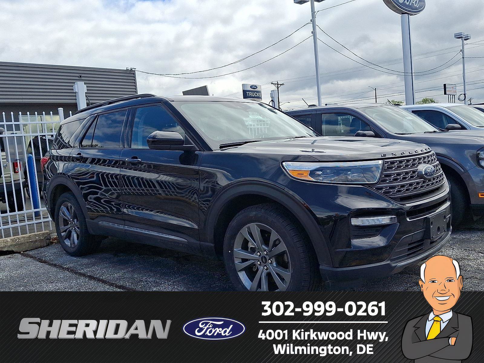 Certified 2022 Ford Explorer XLT w/ Equipment Group 202A AWD/4WD image 1