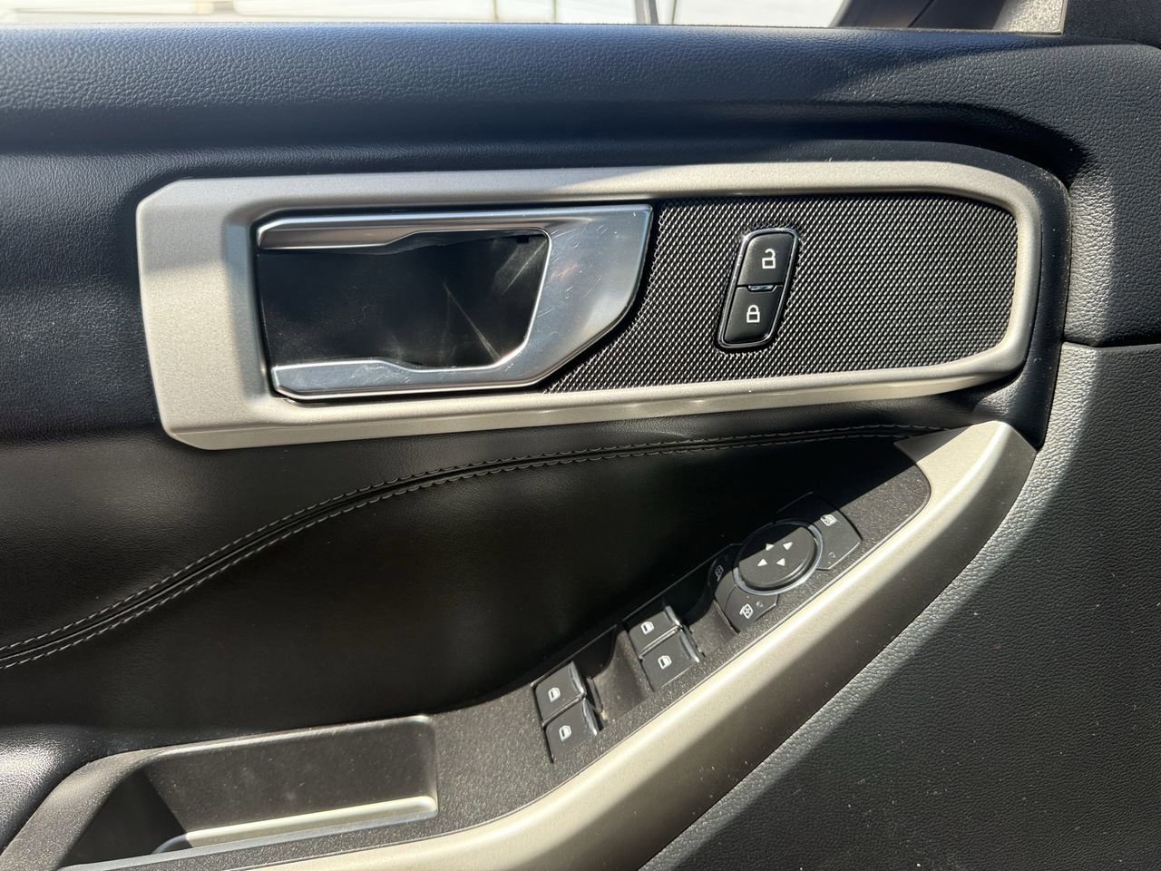 Certified 2021 Ford Explorer XLT w/ Equipment Group 202A image 24