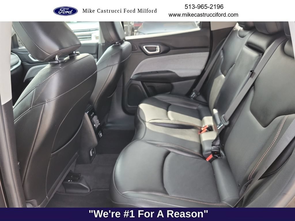 Used 2022 Jeep Compass Latitude w/ Sun and Sound Group AWD/4WD image 25