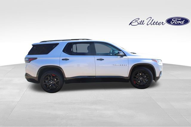 Used 2021 Chevrolet Traverse Premier w/ Redline Edition image 6