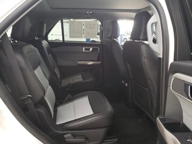 Certified 2024 Ford Explorer XLT w/ Equipment Group 202A AWD/4WD image 19