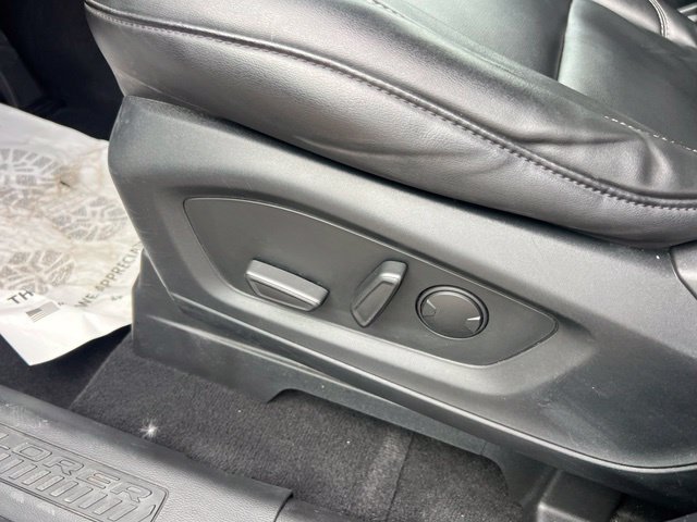 Certified 2023 Ford Explorer XLT w/ Equipment Group 202A AWD/4WD image 19