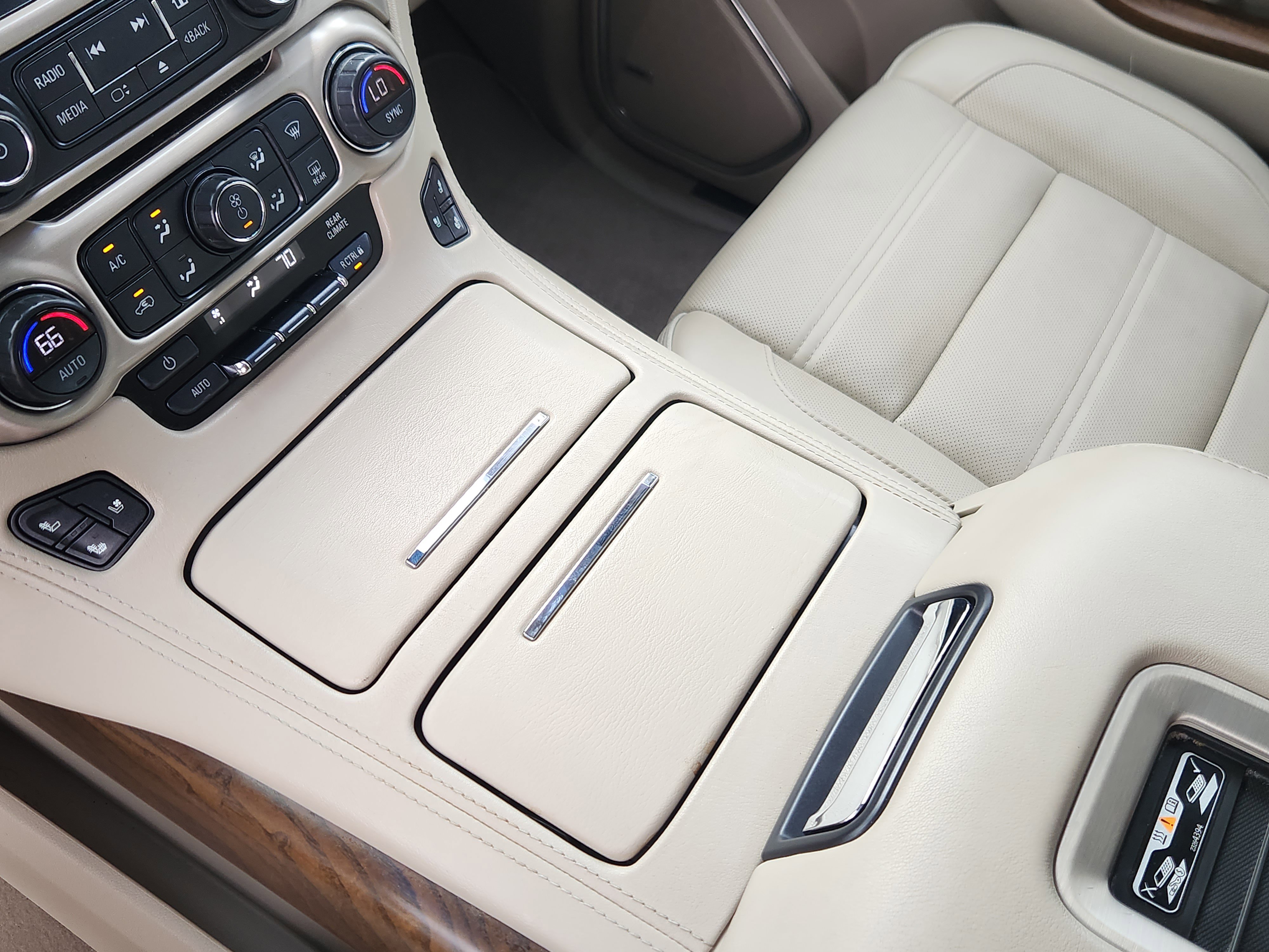 Used 2019 GMC Yukon Denali RWD image 14