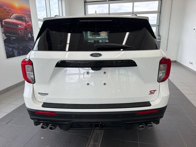 Certified 2023 Ford Explorer ST w/ Technology Package AWD/4WD image 4