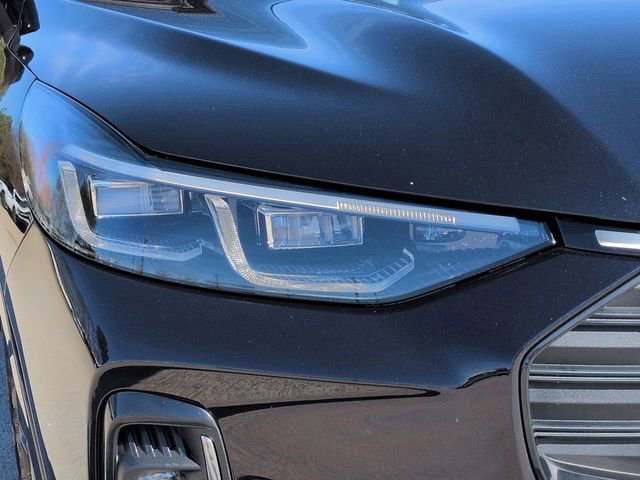 Certified 2023 Ford Escape ST-Line Elite w/ Premium Technology Package image 10