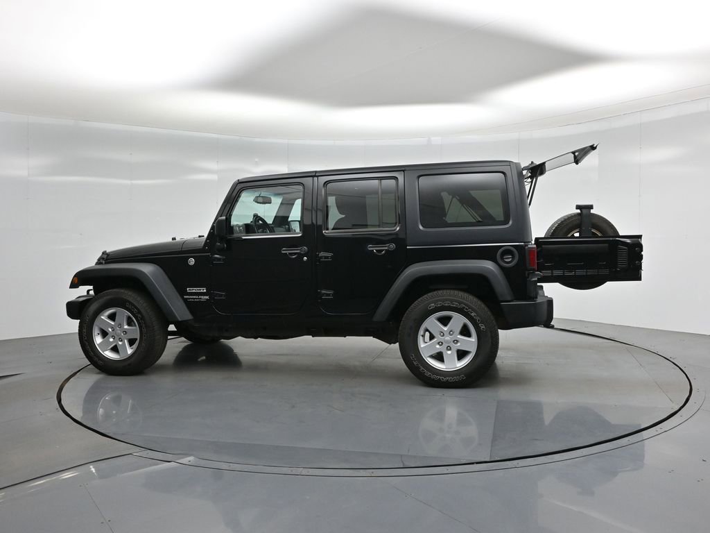 Used 2018 Jeep Wrangler Unlimited Sport S image 28