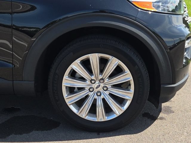 Certified 2023 Ford Explorer Limited w/ Limited Technology Package AWD/4WD image 4