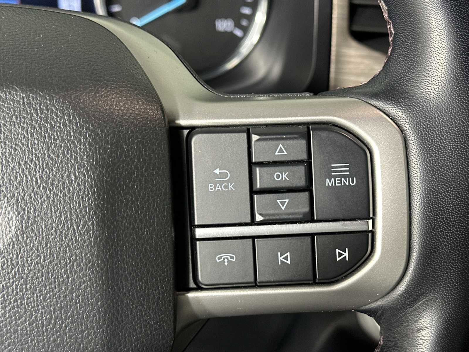 Certified 2024 Ford Expedition Limited image 27