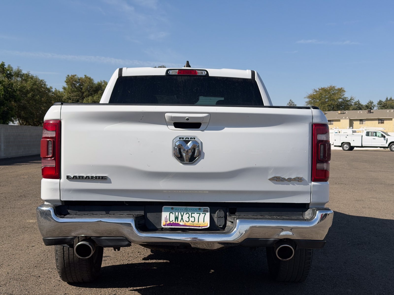 Used 2024 RAM 1500 Laramie AWD/4WD image 4