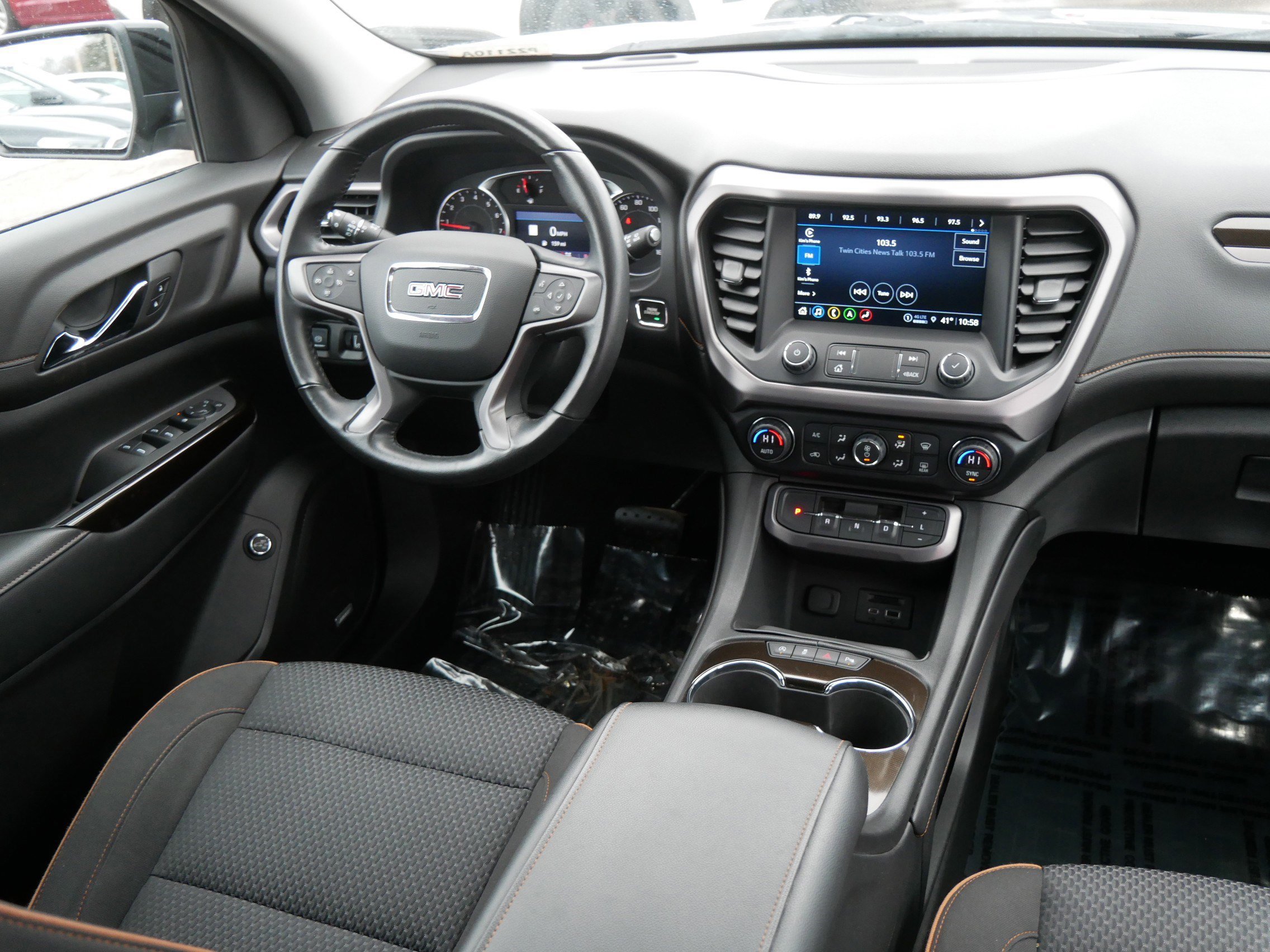 Used 2022 GMC Acadia AT4 w/ Trailering Package image 9