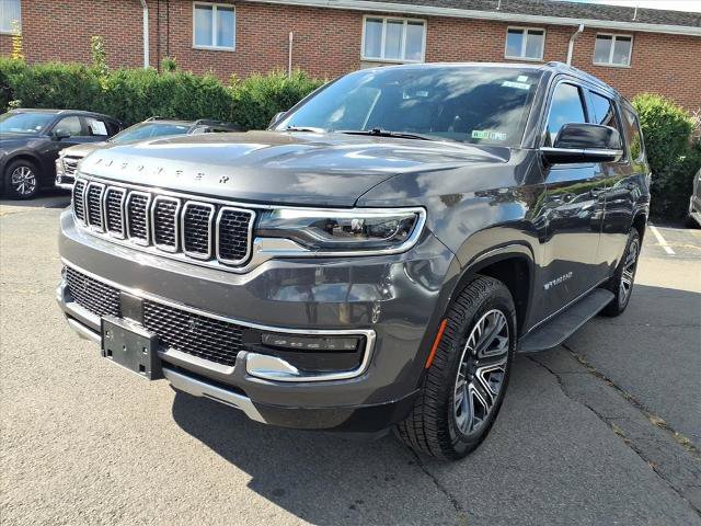 Used 2024 Jeep Wagoneer Series II w/ Flexible Seating Group image 8