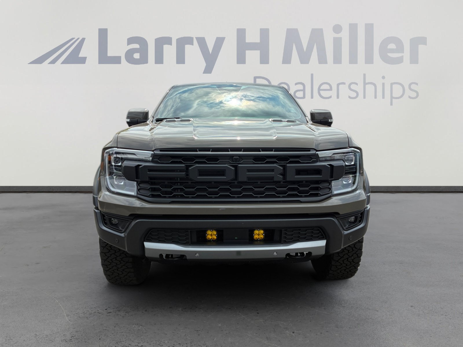 Certified 2025 Ford Ranger Raptor AWD/4WD image 8