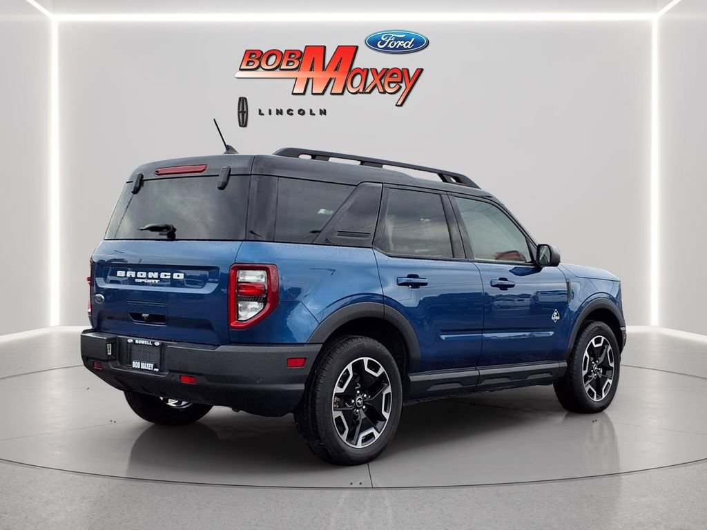 Certified 2023 Ford Bronco Sport Outer Banks AWD/4WD image 4