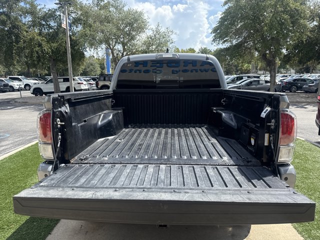 Used 2020 Toyota Tacoma TRD Sport w/ TRD Premium Sport Package AWD/4WD image 6