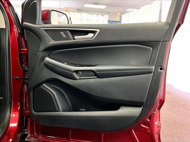 Certified 2019 Ford Edge SEL w/ Equipment Group 201A AWD/4WD image 23