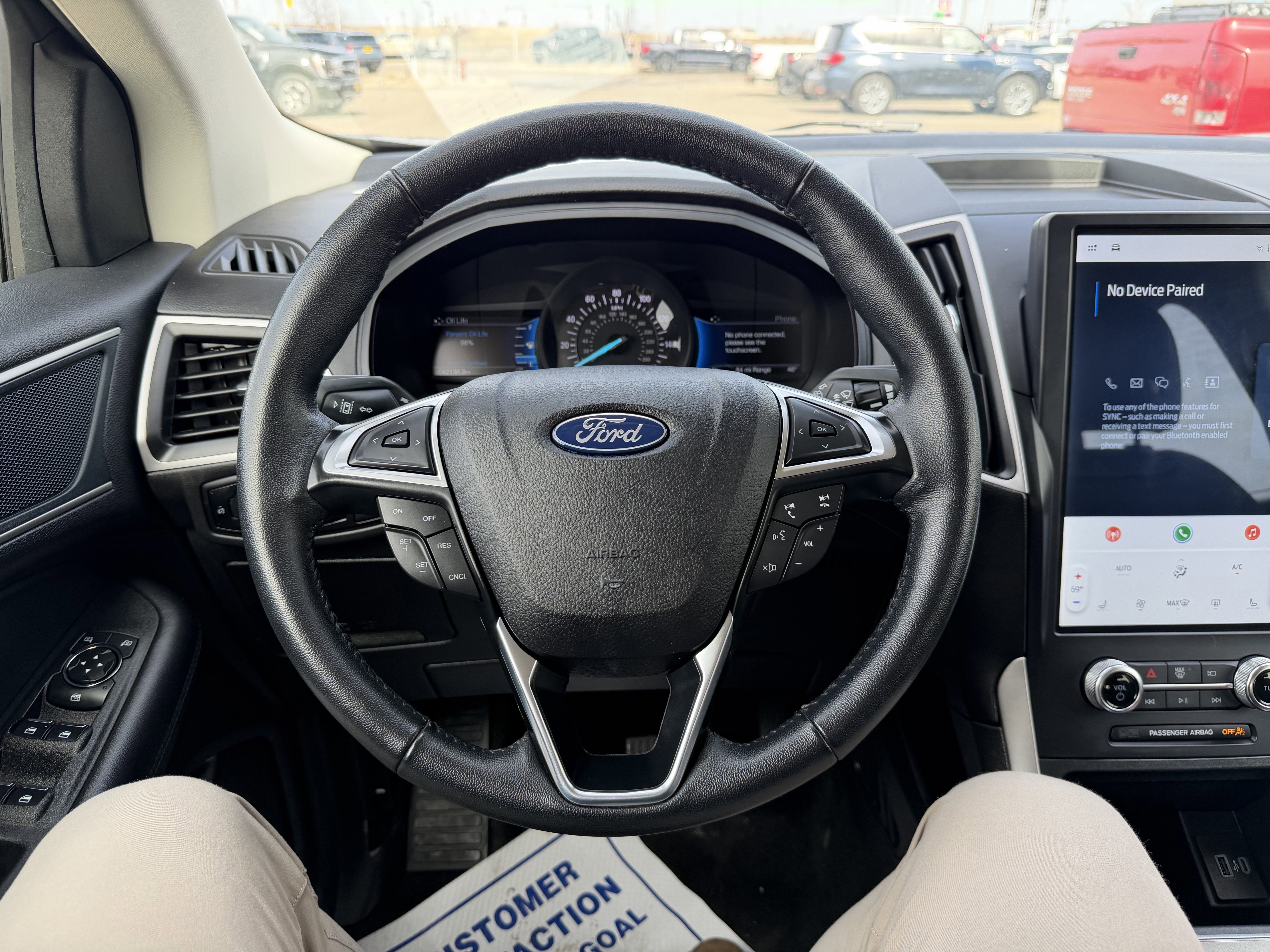 Certified 2024 Ford Edge SEL image 9