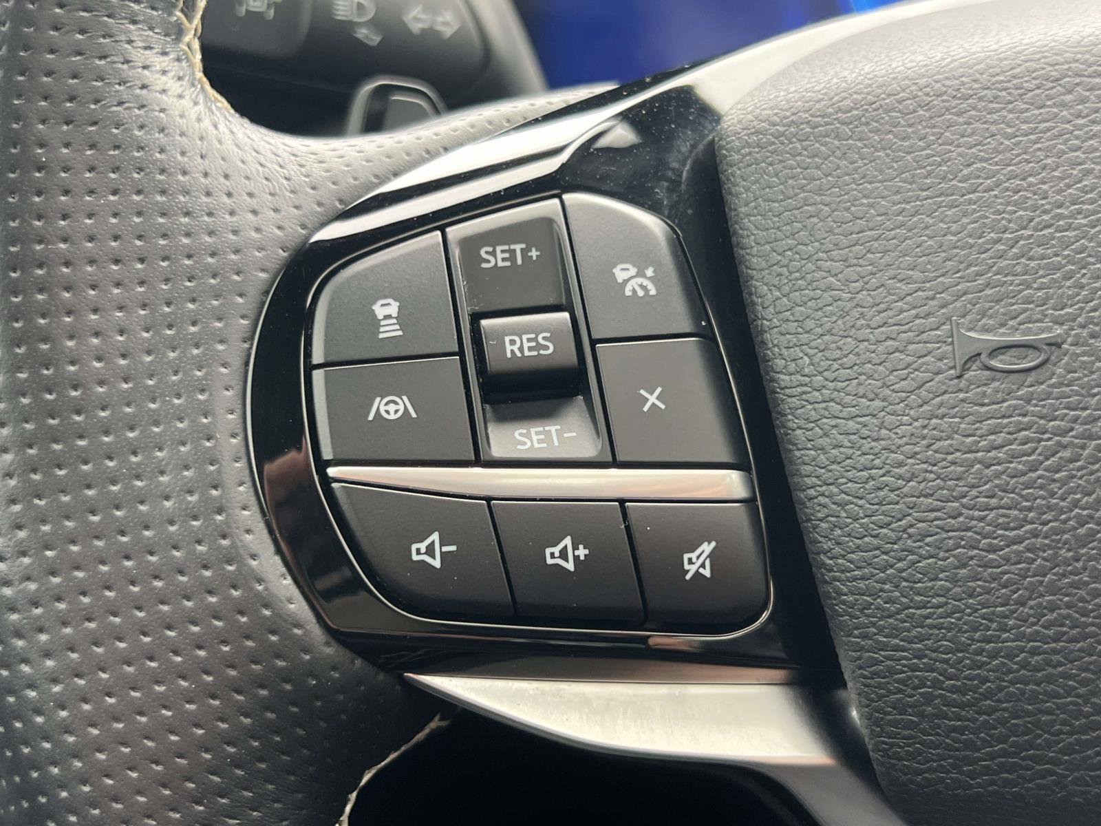 Certified 2021 Ford Explorer ST w/ Equipment Group 401A image 31