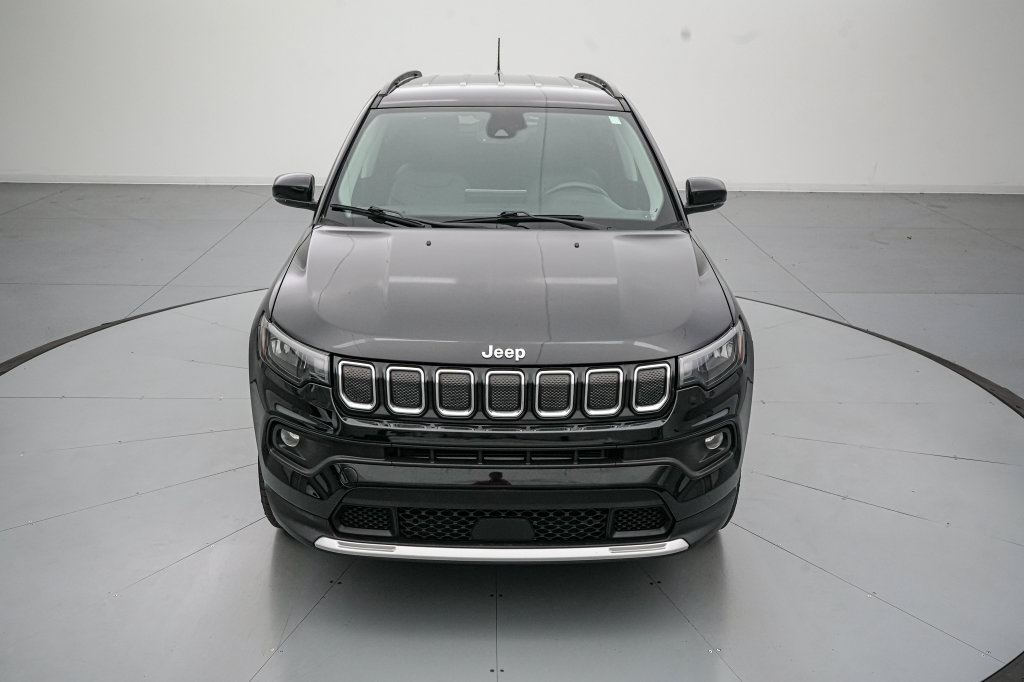 Used 2022 Jeep Compass Limited AWD/4WD image 9