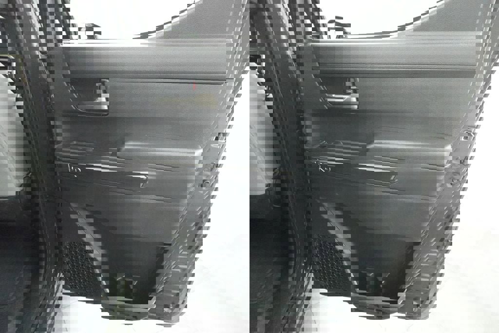 Used 2025 Toyota Tacoma TRD Off-Road AWD/4WD image 26