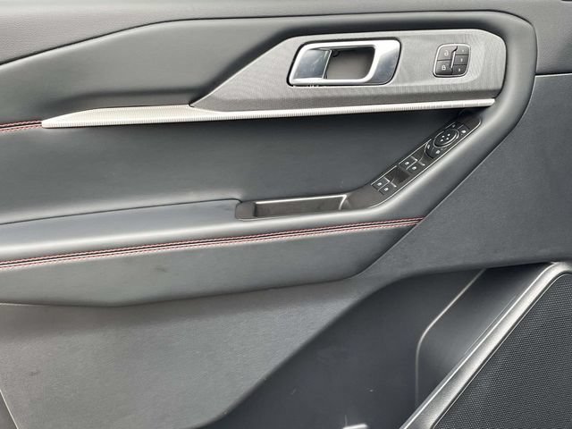 Certified 2025 Ford Explorer ST-Line w/ Premium Package RWD image 15