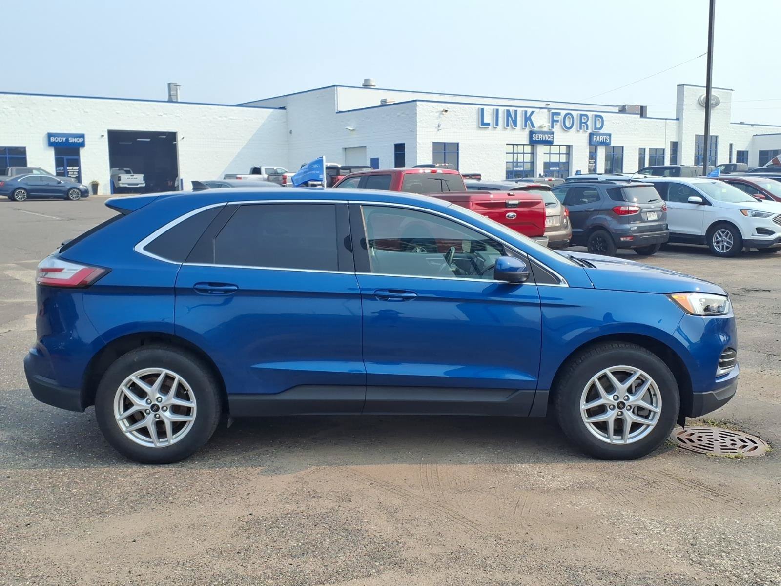 Certified 2024 Ford Edge SEL AWD/4WD image 7