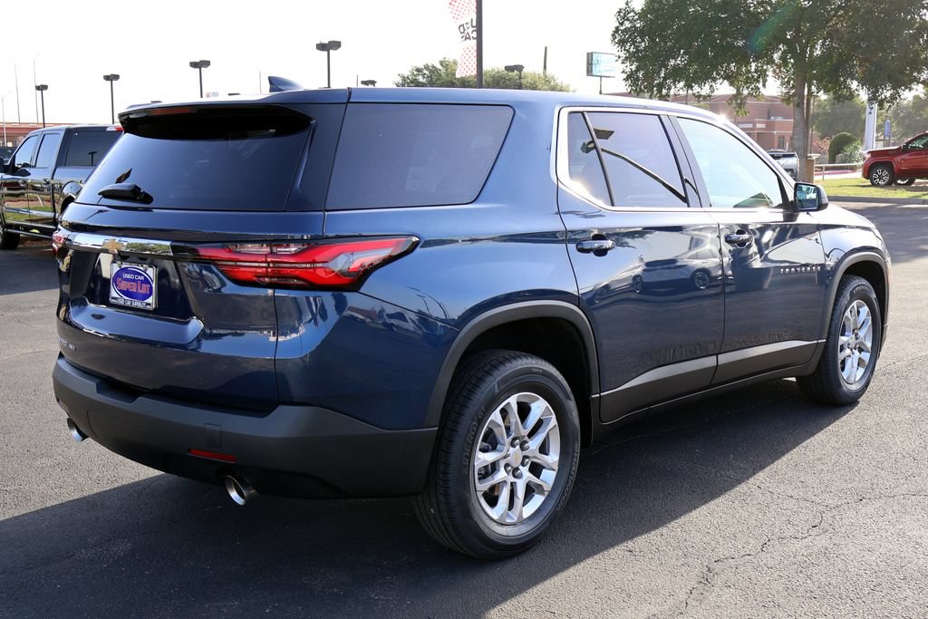 Used 2022 Chevrolet Traverse LS AWD/4WD image 13