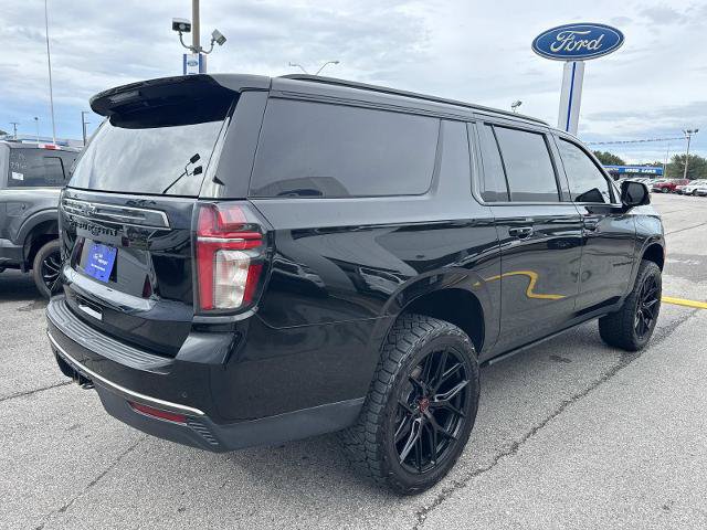 Used 2022 Chevrolet Suburban Z71 w/ Luxury Package AWD/4WD image 5