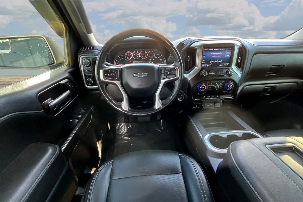 Used 2021 Chevrolet Silverado 1500 LT Trail Boss w/ Bed Protection Package AWD/4WD image 11