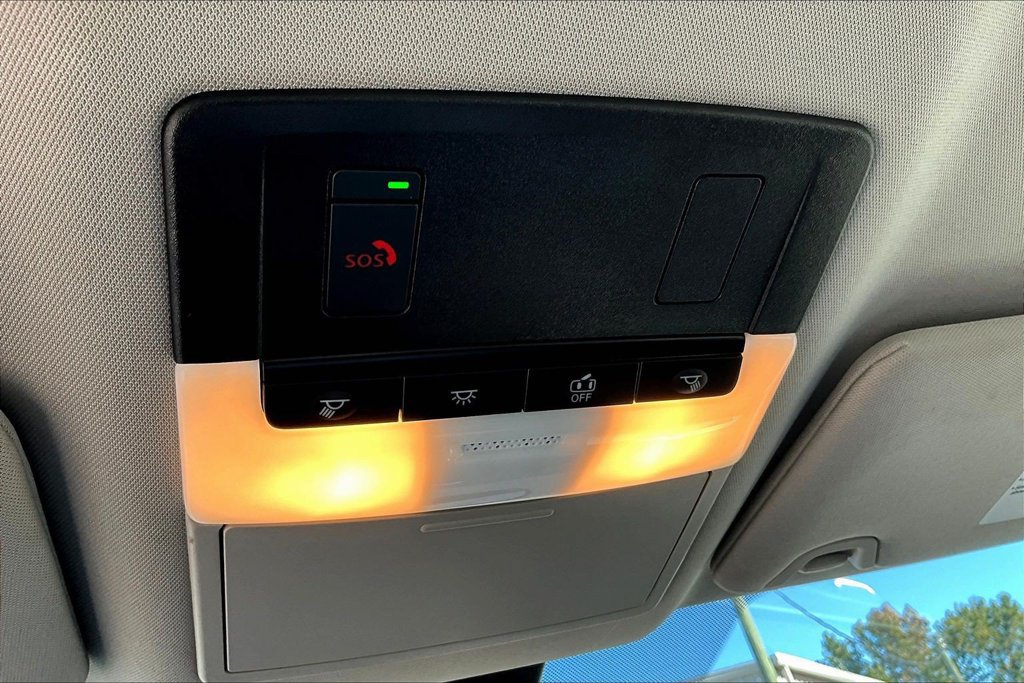 Used 2025 Nissan Altima 2.5 SV FWD image 17