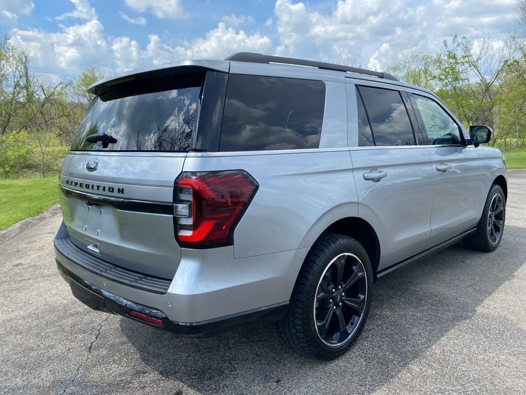 Certified 2023 Ford Expedition Limited AWD/4WD image 5