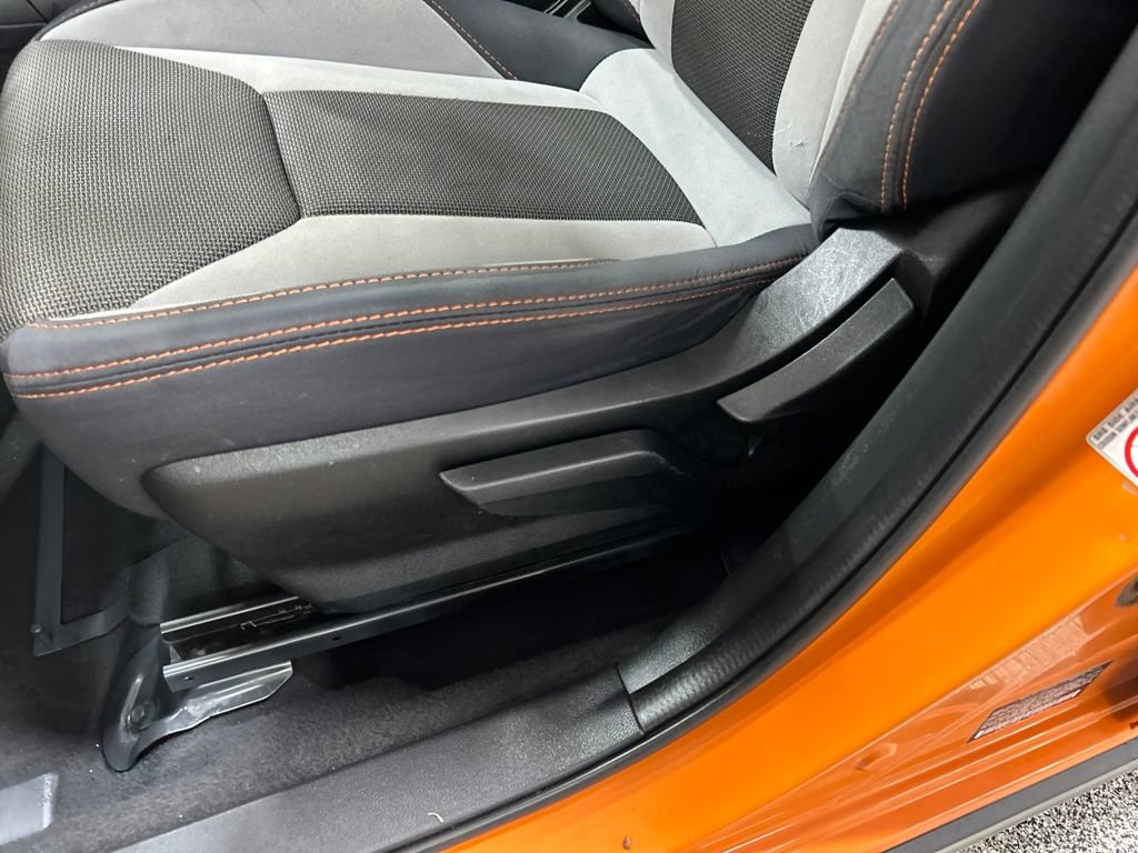 Used 2019 Subaru Crosstrek 2.0i Premium w/ Moonroof Package AWD/4WD image 12