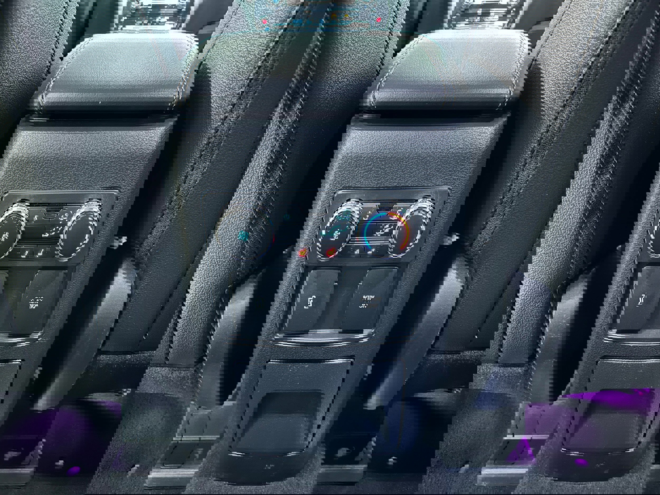 Certified 2023 Ford Explorer Limited w/ Equipment Group 301A image 13