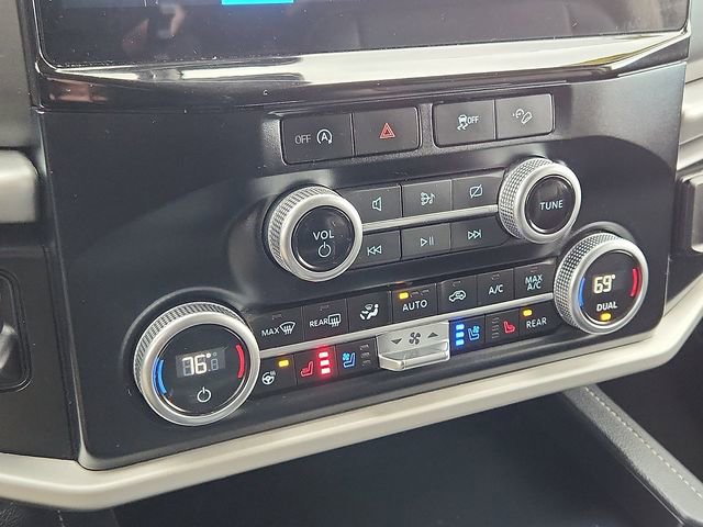 Certified 2024 Ford Expedition XLT image 19