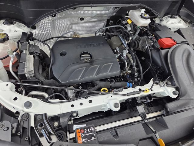 Used 2025 Buick Encore GX Avenir w/ Avenir Technology Package FWD image 20