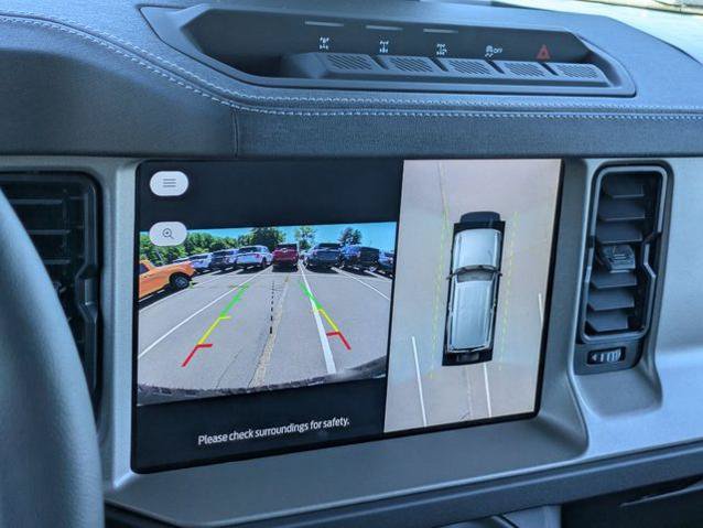 Certified 2026 Ford Bronco Outer Banks w/ Sasquatch Package AWD/4WD image 22