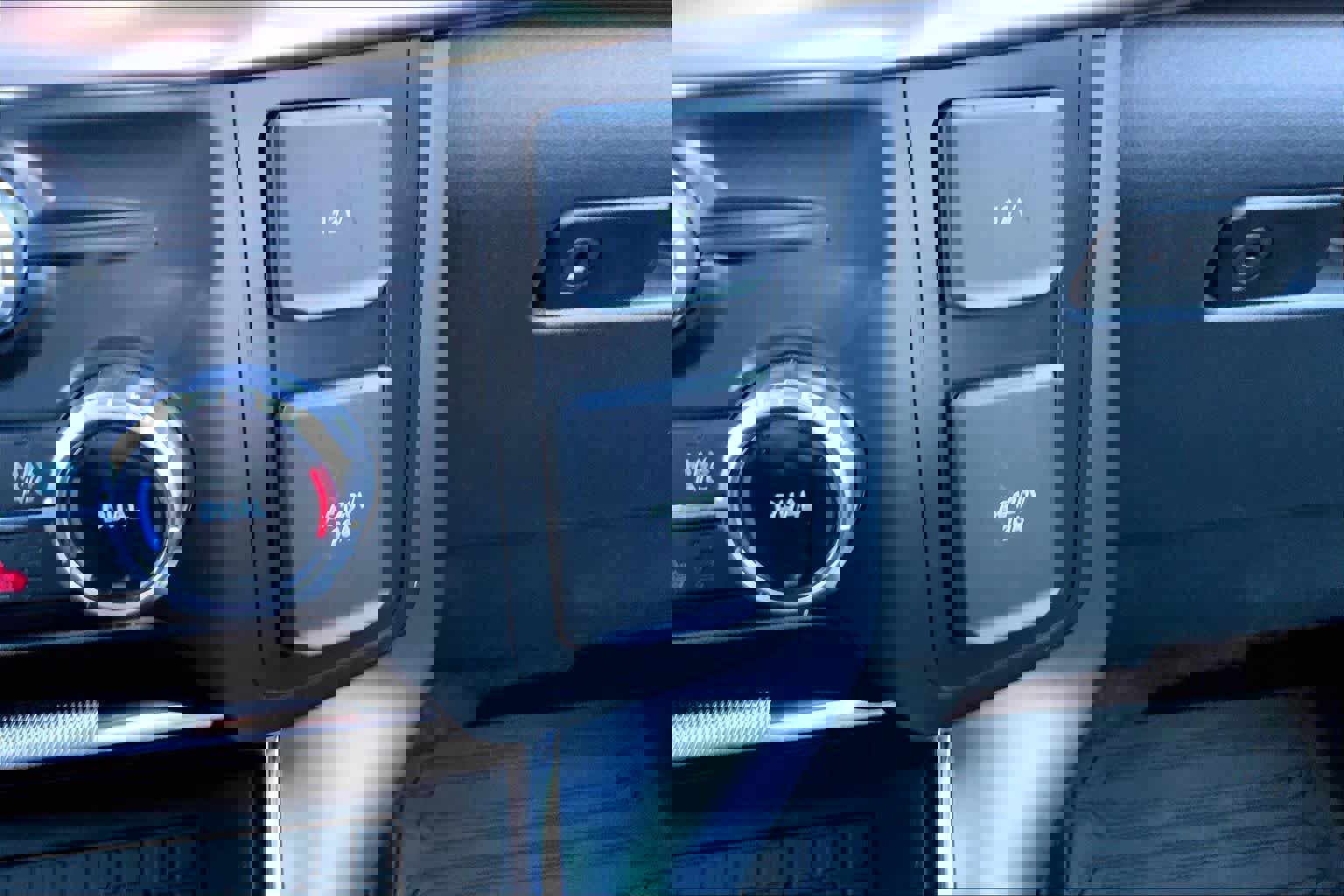 Certified 2023 Ford F150 Raptor image 34