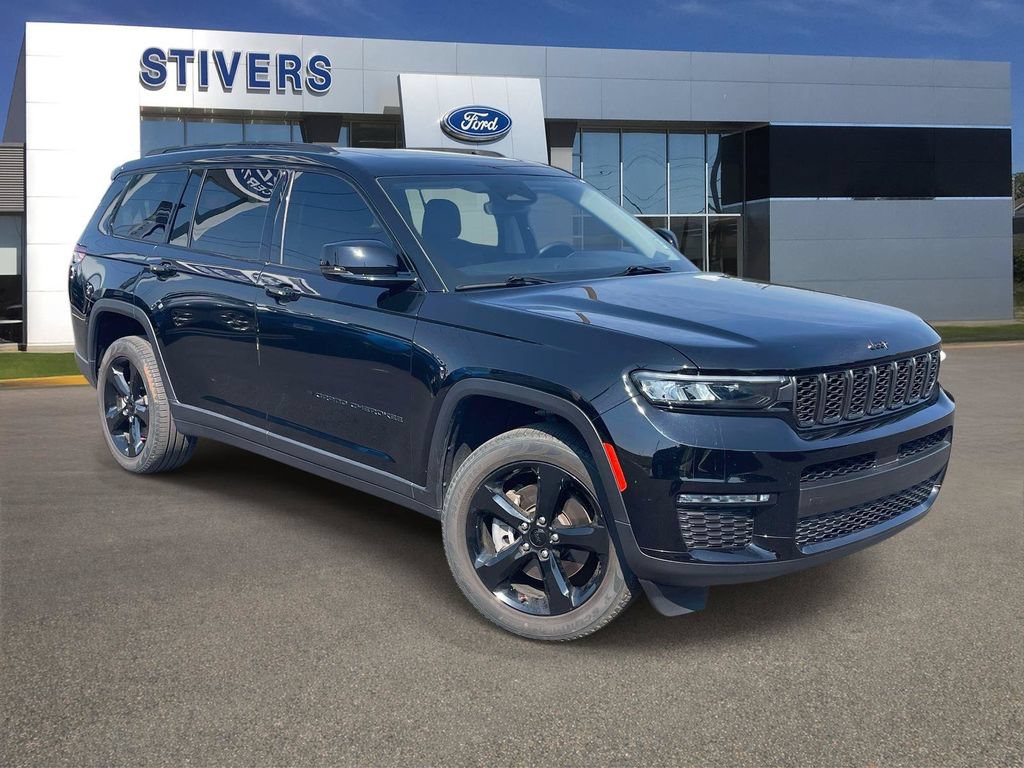 Used 2024 Jeep Grand Cherokee L Limited w/ Black Appearance Package RWD image 1